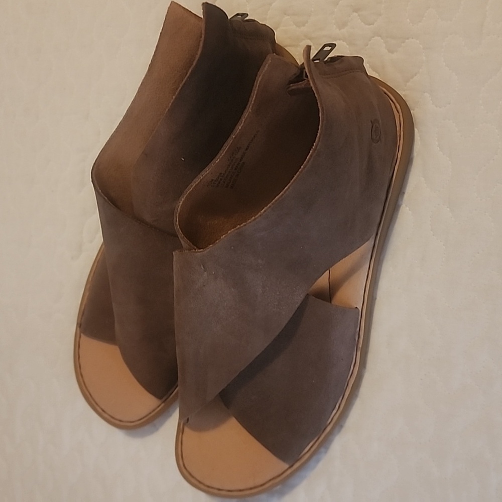 Women's  born sandals
